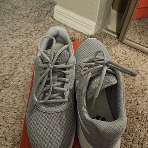 Nike Womens Gray Sneakers